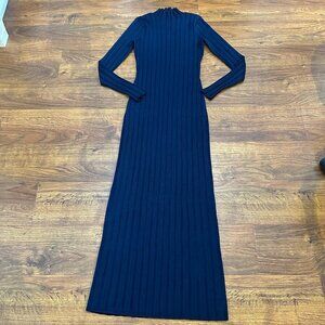 Abercrombie & Fitch | Dresses | Abercrombie Long Sleeve Plunge Cutout Maxi Dress | Poshmark Abercrombie & Fitch | Dresses | Abercrombie Long Sleeve Plunge Cutout Maxi Dress | Poshmark
